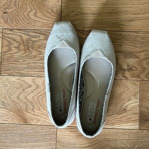 Bobs memory foam shoes size 7